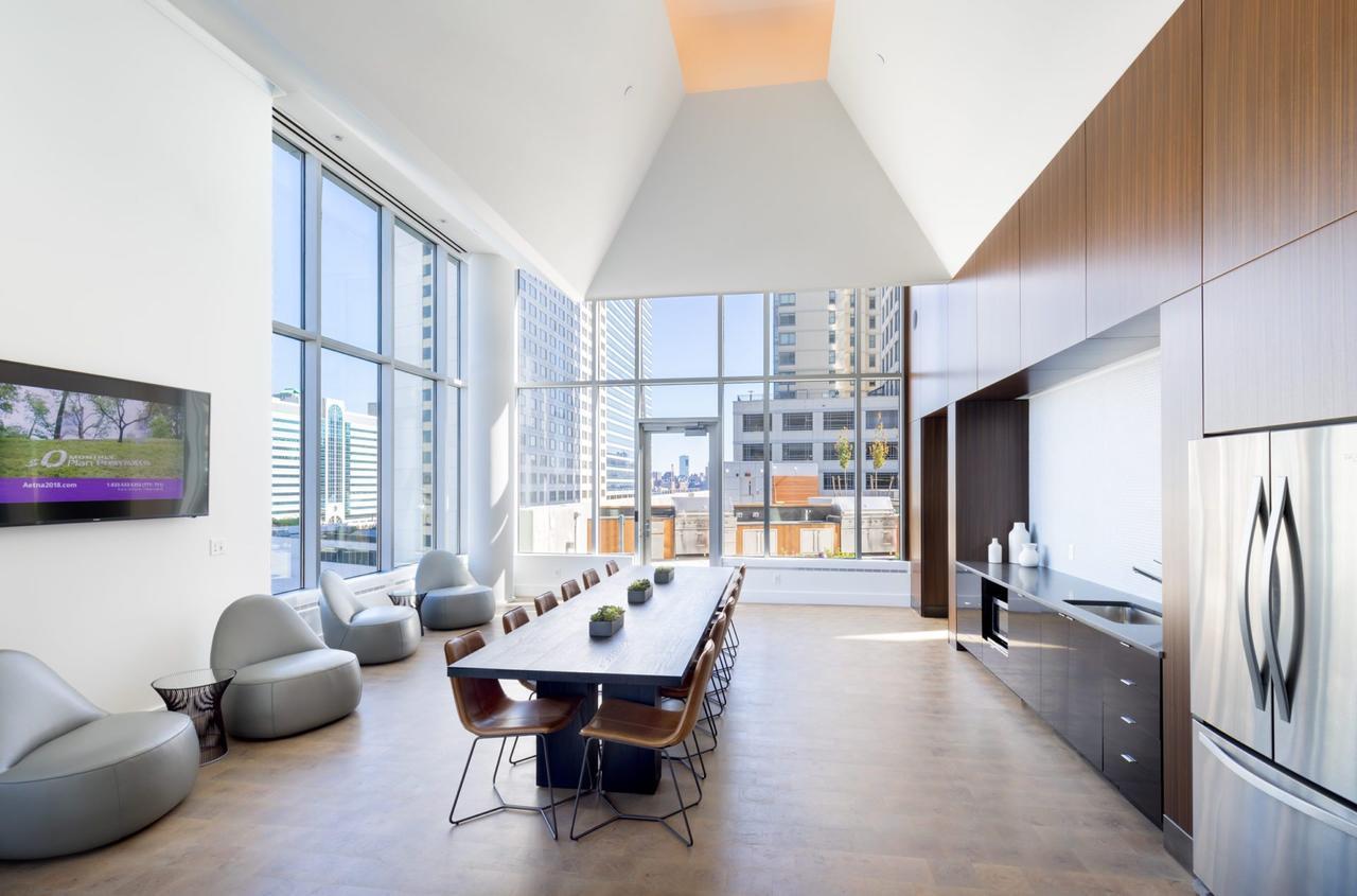 Deedee'S Sky Rise Apartments At Newport II Jersey City Exterior photo