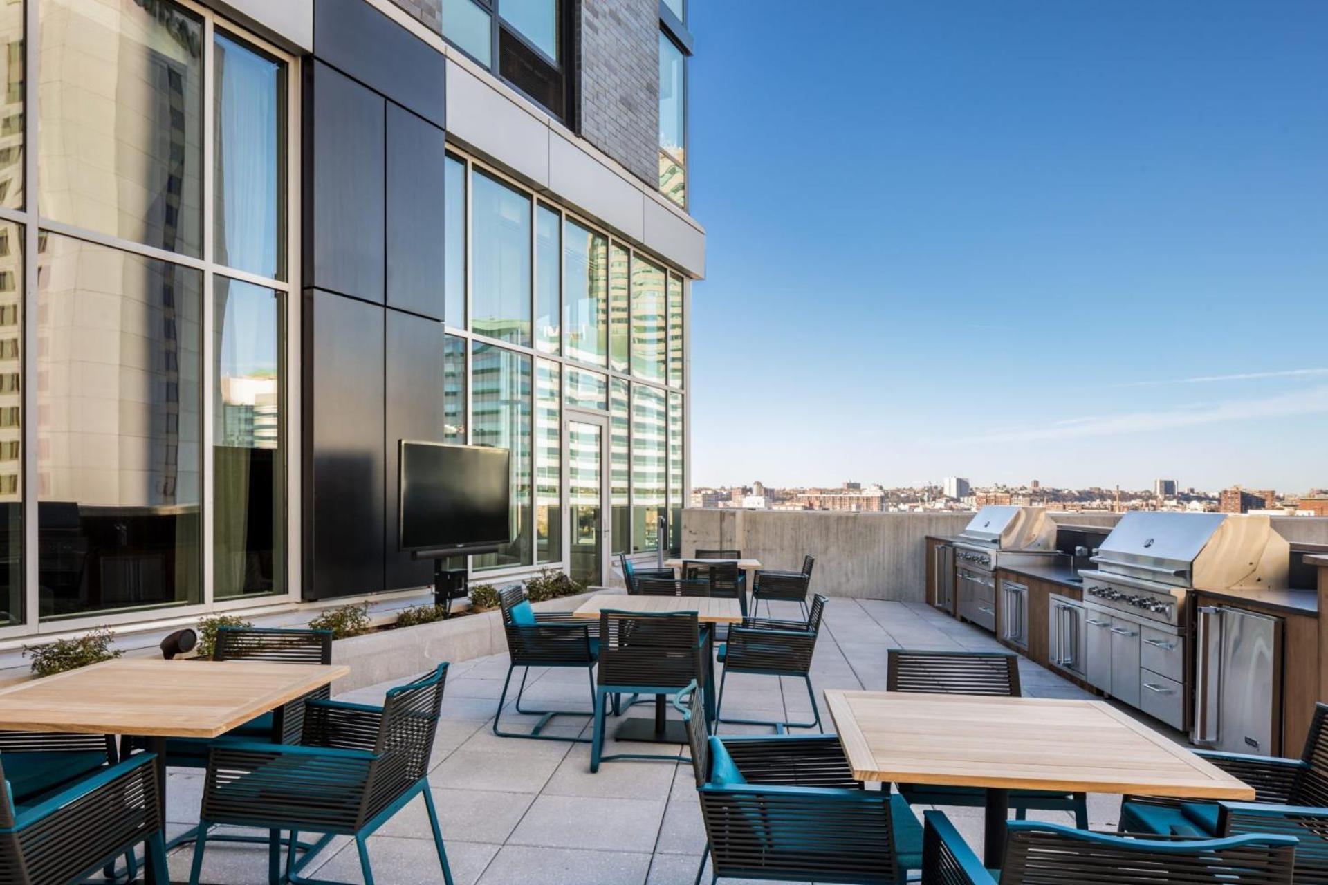 Deedee'S Sky Rise Apartments At Newport II Jersey City Exterior photo
