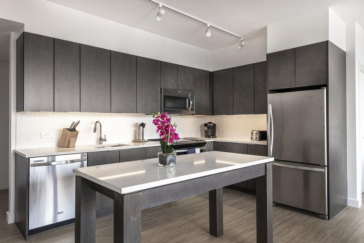 Deedee'S Sky Rise Apartments At Newport II Jersey City Exterior photo