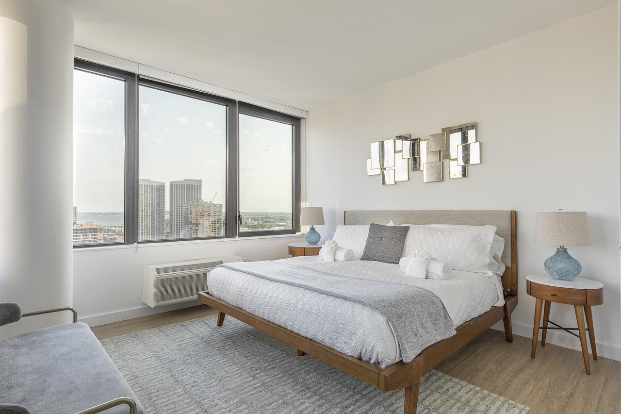 Deedee'S Sky Rise Apartments At Newport II Jersey City Exterior photo