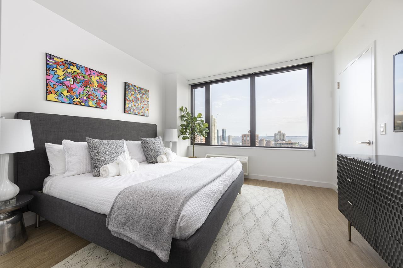 Deedee'S Sky Rise Apartments At Newport II Jersey City Exterior photo